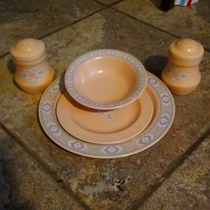 Vintage Treasure Craft Dinnerware